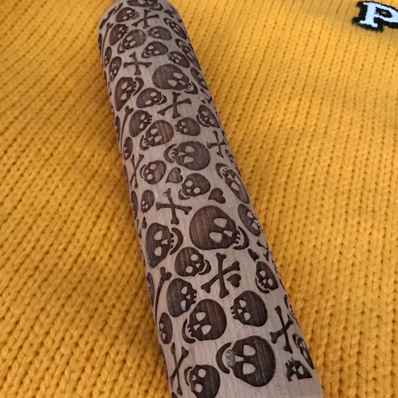 Skeleton Engraved Mood Wood - Picture 4 of 5